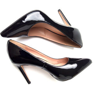 BCBGeneration Heidi Black Smooth Patent 6M